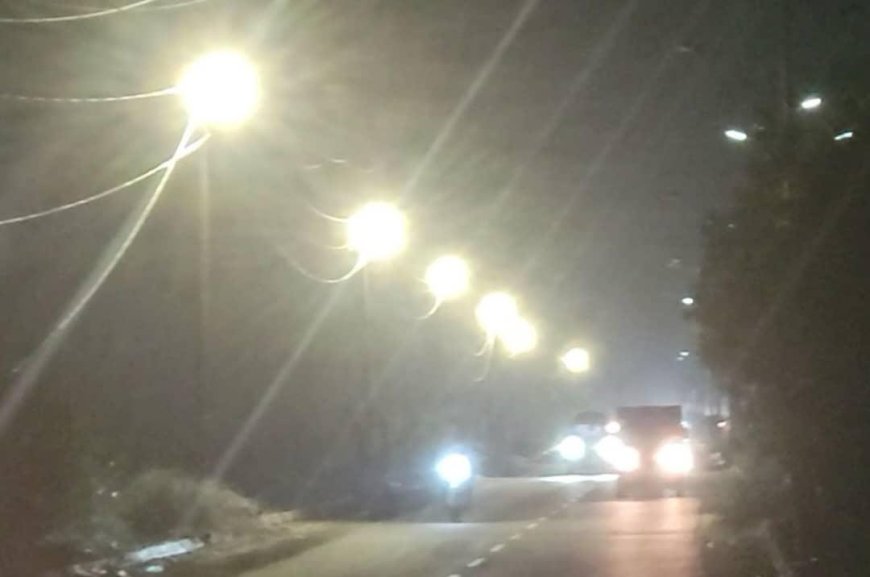 لحج بعد سنوات من الظلام.. لؤي الصبيحي يعيد إنارة مدخل الحوطة من نقطة ريجل حتى كلية الزراعة