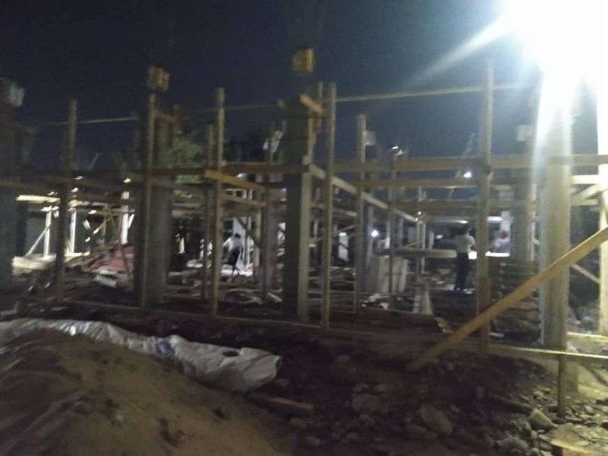 ​مدير عام مديرية تبن يشرف على صب سقف المركز الصحي بقرية البيطرة ويشيد بدعم منظمة كير