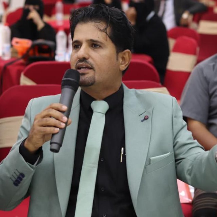 مدير عام إعلام أبين يعزي العميد يوسف العاقل في وفاة عمه شيخ جعيم الجعدني