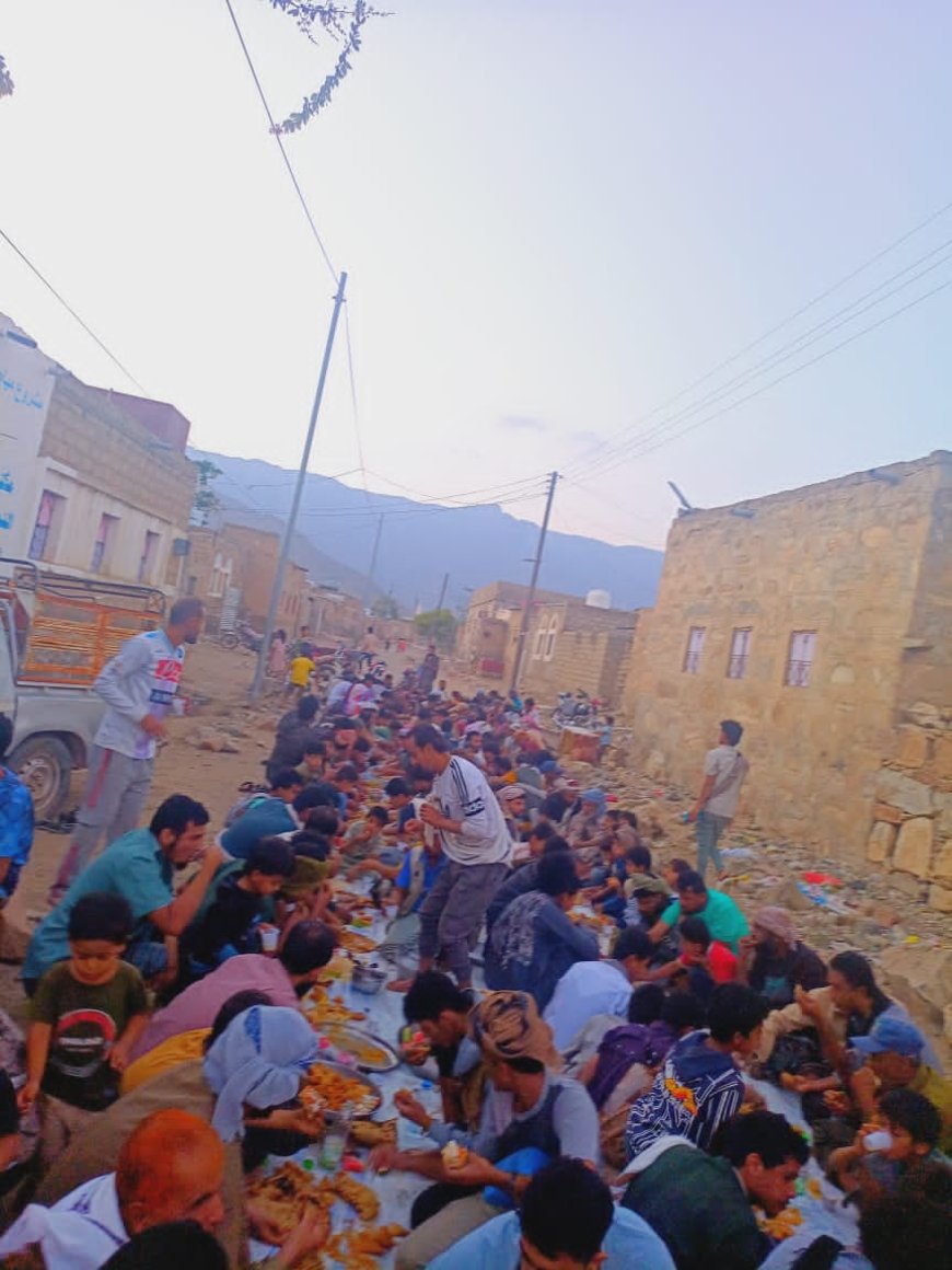 أبناء قرية آل هزم /الحضن يقيمون مأدبة إفطار رمضاني جماعي