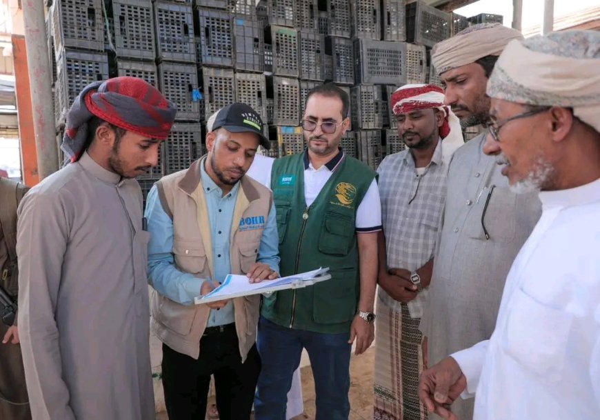 الجعفري وقويزان يشهدان تسليم موقع مشروع تأهيل سوق الخضار المركزي بمدينة الغيضة