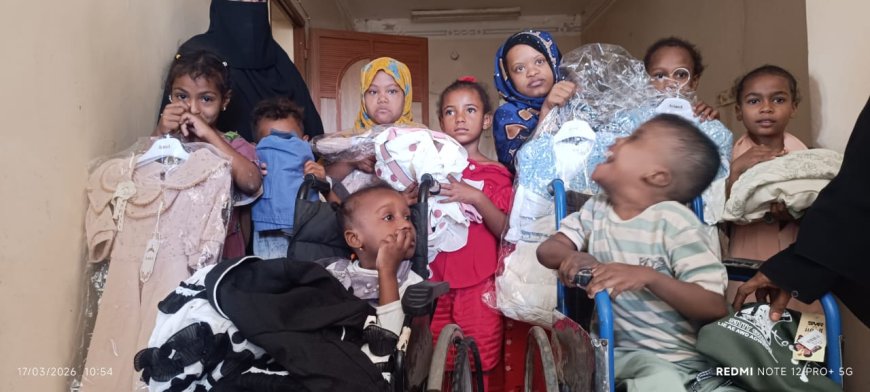 جمعية معاقي باتيس توزع ملابس العيد للأطفال من ذوي الاحتياجات الخاصة 