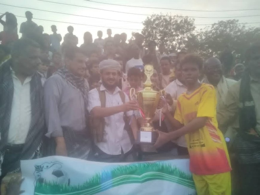 كاظمة المخزن بطلا لدوري شهداء باجدار