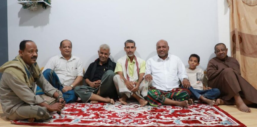 مدير مكتب وزارة الشباب والرياضة بساحل حضرموت يدشن زيارات ميدانية لاسرتي نجمي الرياضة الحضرمية عمار والهندي