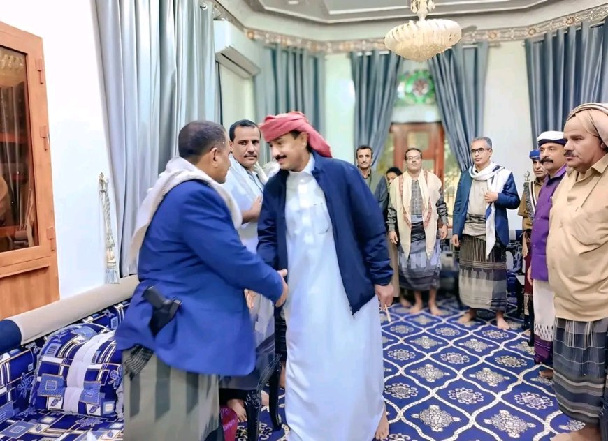 ال​محافظ بن الوزير يعود إلى مدينة عتق عقب زيارة عمل ناجحة للمملكة العربية السعودية