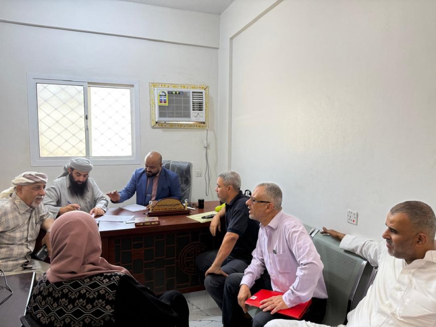 السلطة المحلية بالعاصمة عدن تتكفل بتغطية الحقوق الخاصة المترتبة على سجناء معسرين والنيابة تفرج عنهم