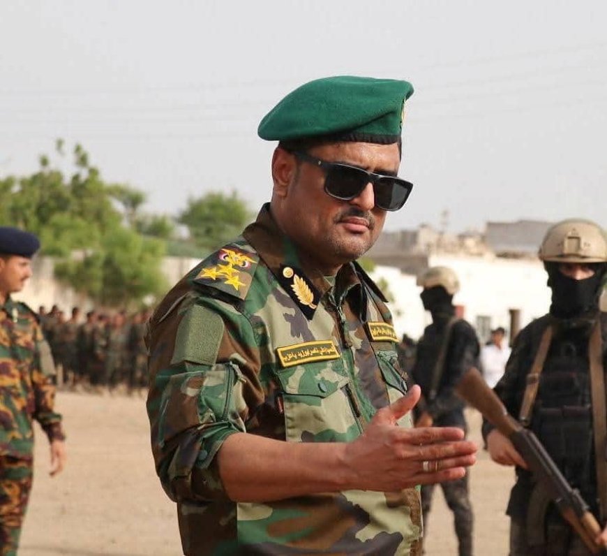 مدير عام أمن أبين يهنئ محافظ أبين ووزير الداخلية بمناسبة عيد الفطر المبارك