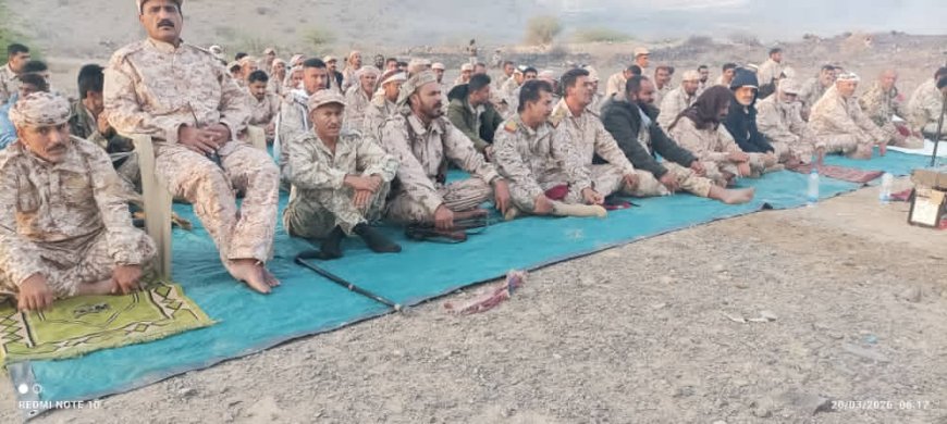 الجعري يؤدي صلاة العيد مع رفاق السلاح ويشاركهم فرحة العيد