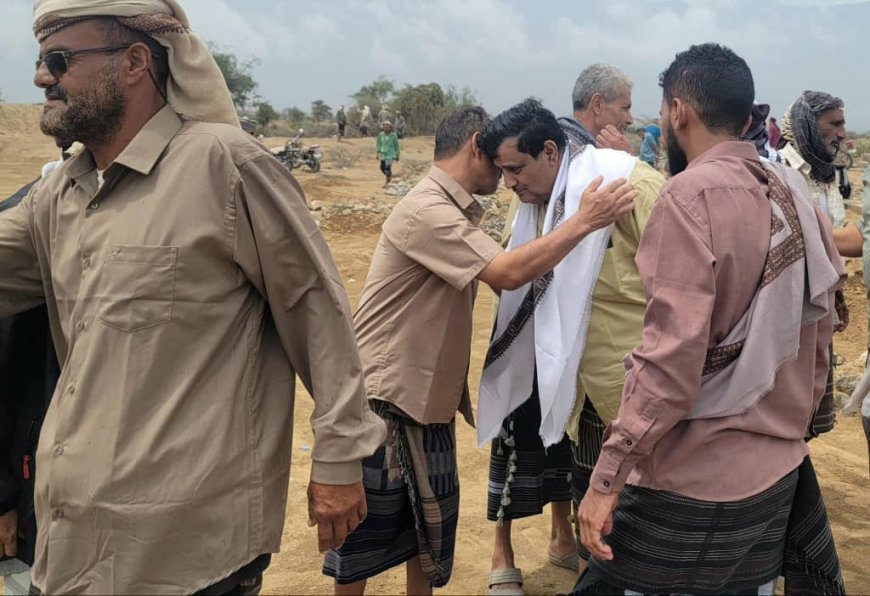 السيد الهدار حفيظ يؤدي واجب العزاء بوفاة عبدالله عمر عبود