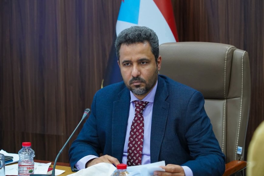 المحافظ " الحالمي" يوجّه برفع الجاهزية للجهات المختصة بلحج والتأهب ـ الإستعداد الدائم لمجابهة التداعيات المحتملة لأخدود المنخفض الجوي