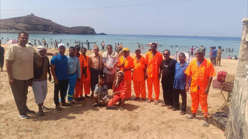 وكيل أول محافظة عدن يشيد بجهود صندوق النظافة والجهات المختصة في تفادي اضرار ورفع مخلفات سيول المنخفض الجوي 