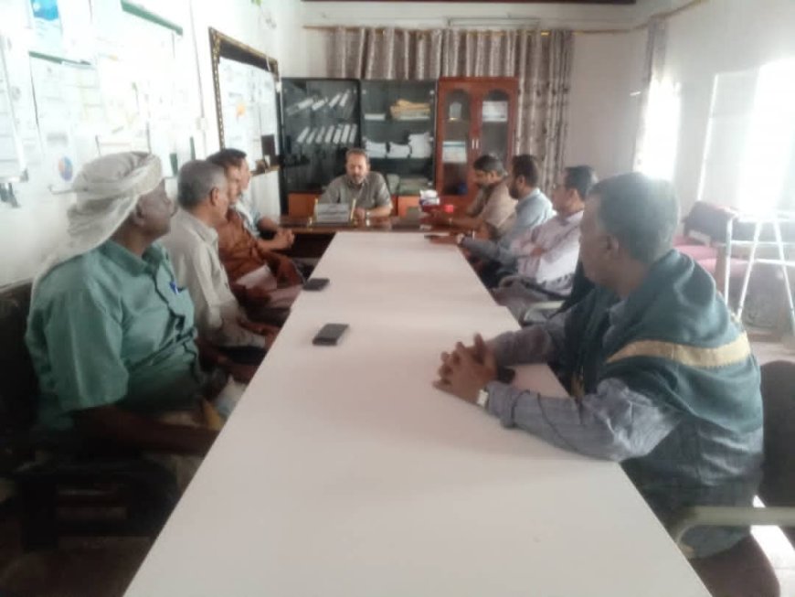 مدير عام صحة أبين يجتمع بمدراء إدارات وأقسام مكتب الصحة 