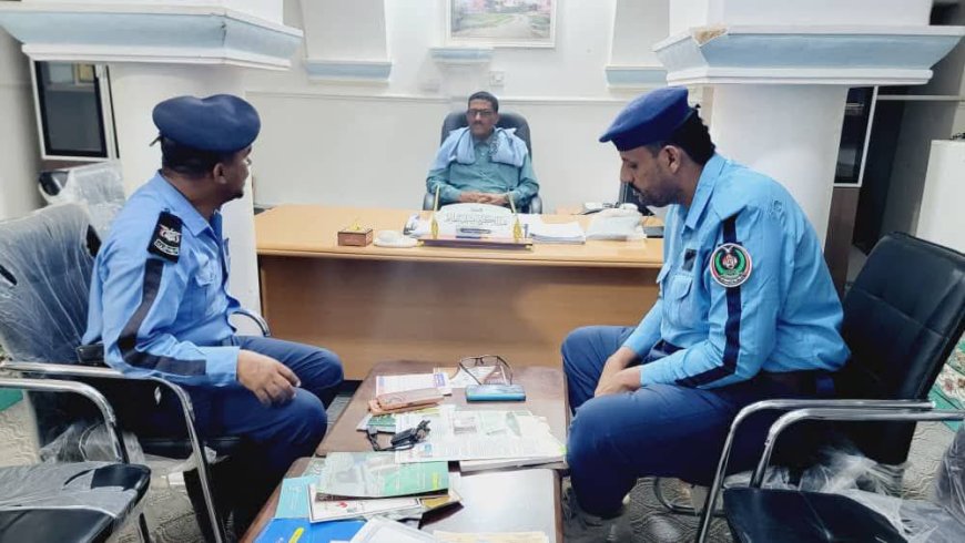 مدير عام تريم يلتقي بمدير شرطة السير لمناقشة تداعيات حادث عقبة كتبه والإجراءات المرورية