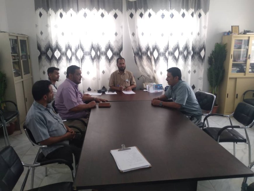 نائب مدير عام مكتب الصحة لشؤون الفنية واللوجستية بأبين يعقد اجتماع مع قيادة الصحة بلودر لتقييم الخدمات وتذليل الصعوبات