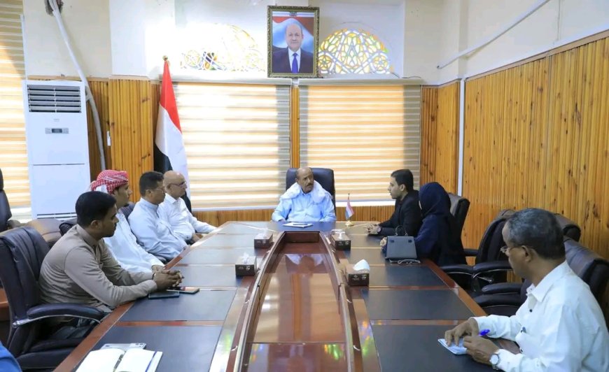 الوكيل بارباع يطلع على انشطة مركز مداد حضرموت للابحاث والدراسات الاستراتيجية 