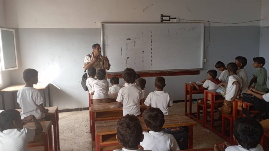 مدير تربية احور يتفقد الوضع التعليمي بمدارس التعليم الأساسي والثانوي بالمديرية