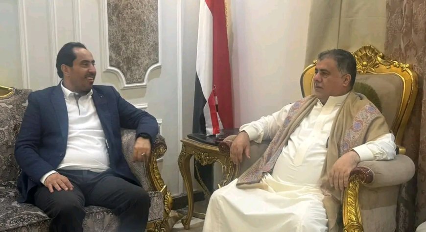 وزير الشباب ورئيس الاتحاد يناقشان أوضاع الكرة اليمنية وسبل حل موضوع أندية عدن