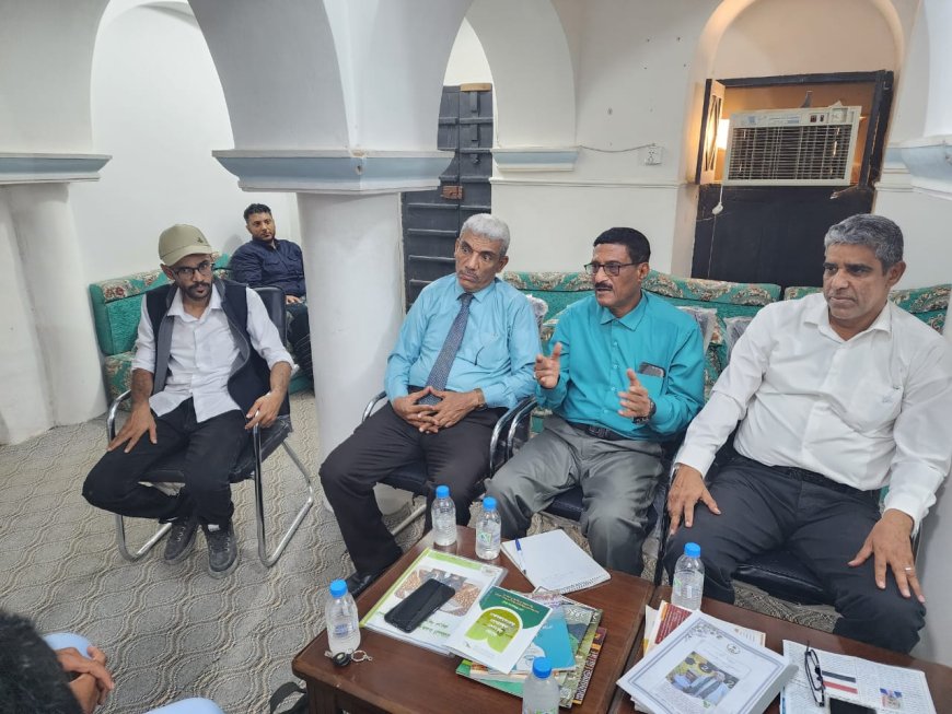 مدير عام تريم يستقبل مدراء عموم المكاتب الوزارية لمناقشة مشروع اللوحات التعريفية للمعالم التاريخية