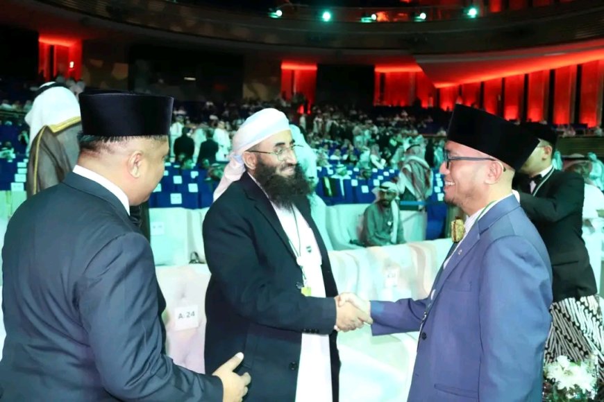 وزير الأوقاف يشارك في افتتاح منتدى العمرة والزيارة بالمدينة المنورة