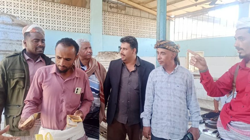 مكتب الصناعة والتجارة بأبين والسلطة المحلية بزنجبار ينفذان حملة رقابية على اسعار السلع والخدمات وحماية المستهلك