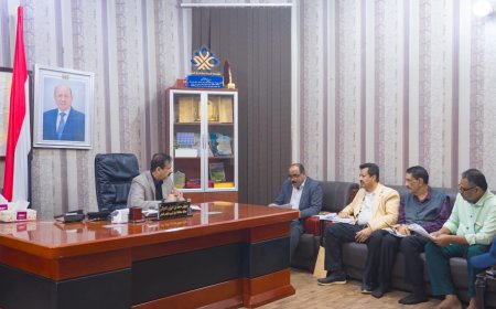 المحافظ بن الوزير يوجّه بضبط إيرادات القطاع السمكي وتعزيز الموارد المالية