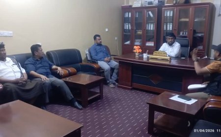 خنفر.. تسليم موقع المرحلة الأولى من مشروع تعزيز النظام الصحي والسلم المجتمعي