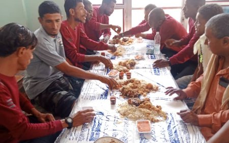 الزري يقيم مأدبة غداء لحكام أبين عقب عودتهم من دورة تدريبية بعدن