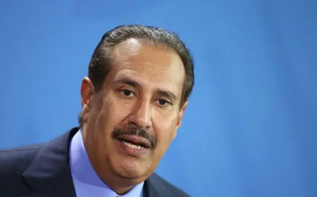 حمد بن جاسم يرد على جواد ظريف ورأيه بكيفية وقف إطلاق النار وفتح مضيق هرمز