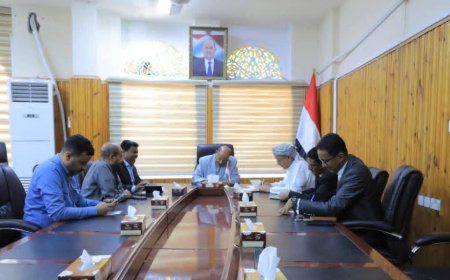 وكيل حضرموت يطلع على خطة تنفيذ برنامج تعزيز سلاسل القيمة الزراعية بسيئون وتريم