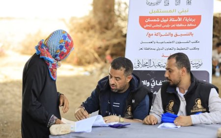 تعز: مؤسسة الشيخ حمود سعيد المخلافي تواصل إغاثة المتضررين من السيول في المخا