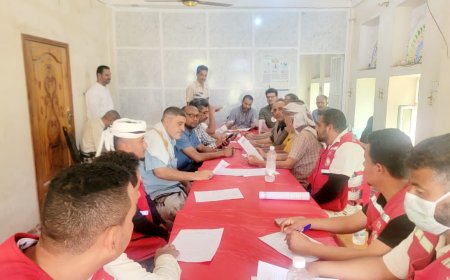 بتوجيه مدير عام قعطبة بكر الشاعري.. لقاء مع وفد الصليب الأحمر الدولي لمناقشة حملة تطعيم الحيوانات