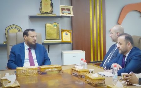 محافظ العاصمة عدن يبحث مع وفد المنظمة الدولية للهجرة تعزيز التنسيق والتعاون المشترك وتسريع برامج العودة الطوعية للمهاجرين غير الشرعيين