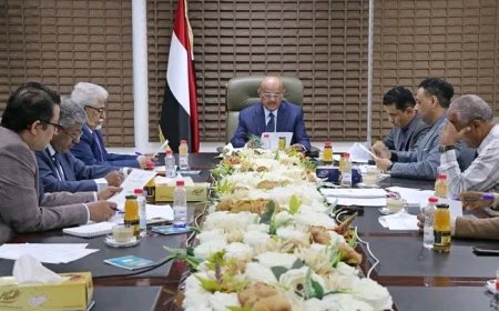 مجلس إدارة مؤسسة ضمان الودائع يعقد أول اجتماع له في عدن بعد نقل المقر من صنعاء