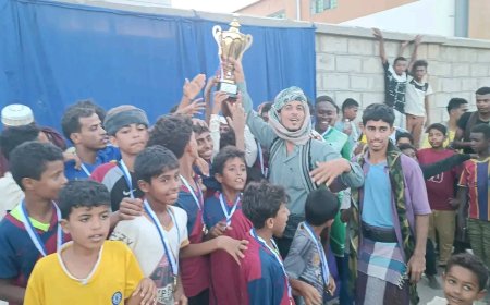 الصقور يتوج بطلاً لدوري الناشئين بمدينة أحور بعد فوزه على النصر في نهائي مثير