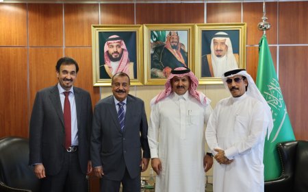 بن بريك والبيض يبحثان مع السفير السعودي مستجدات حضرموت وسبل دعم التنمية والاستقرار