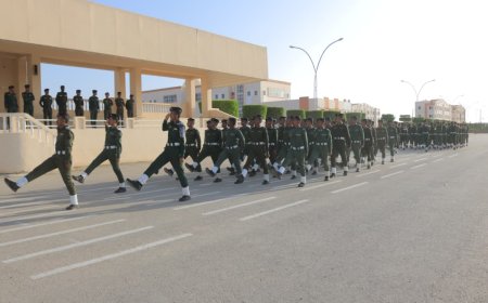 كلية الشرطة حضرموت تستعرض مستوى الانضباط والتأهيل خلال طابور الختام الأسبوعي