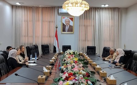 وزيرة شؤون المرأة تبحث مع السفيرة الهولندية تعزيز تمكين المرأة ومشاركتها في السلام