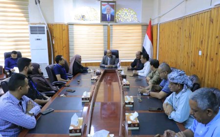 وكيل محافظة حضرموت يطّلع على أنشطة مشروع تعزيز الوعي الصحي بوادي حضرموت