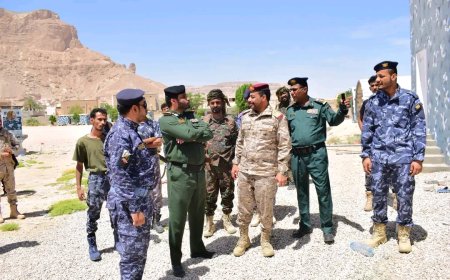 مدير أمن حضرموت الوادي والصحراء يتفقد جاهزية شرطة الدوريات وأمن الطرق ومعسكري القطن والسويري