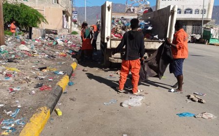 عمال النظافة في لودر يواصلون حملاتهم اليومية لتنظيف المدينة