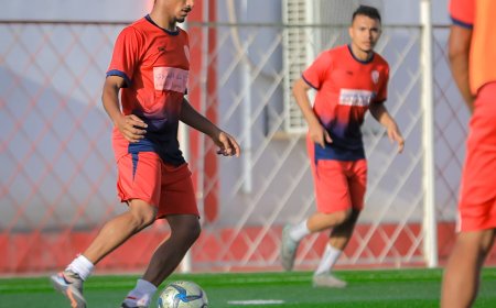 نادي شعب حضرموت يستأنف تدريباته على ملعب "المنهالي" بعد اختتام معسكره الإعدادي