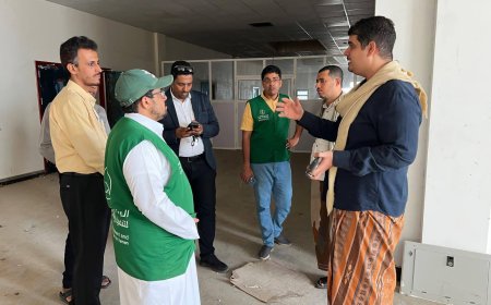 وكيل حضرموت الجيلاني يستقبل وفد البرنامج السعودي لتنمية وإعمار اليمن لبحث الاحتياجات الخدمية والتنموية