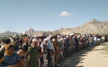 تشييع جنائزي مهيب لجثمان الشهيد المناضل حسين عبدربه دحه الميسري 