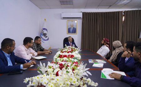 وزير الشؤون الاجتماعية والعمل يلتقي مؤسسة ينابيع الخير