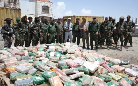 تنفيذا لتوجيهات النائب العام ..النيابة الجزائية في عدن تُتلف أكثر من طن من المواد المخدرة