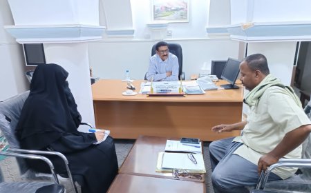 مدير عام مديرية تريم يلتقي الباحثين الميدانيين لمسح تتبع النزوح