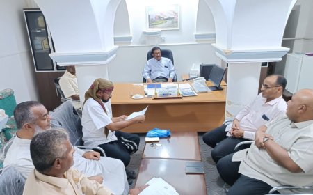 برئاسة مدير عام مديرية تريم.. لجنة المناقصات تعقد اجتماعًا للبت في مناقصة جهاز الكيمياء الحيوية