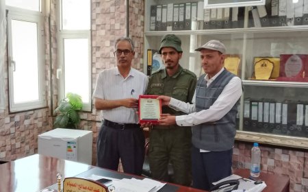 اللجنة الإشرافية للغاز تكرّم نقطة الحزام الأمني في نصاب التابعة لشرطة محافظة شبوة تقديراً لجهودها في تعزيز الانضباط التمويني