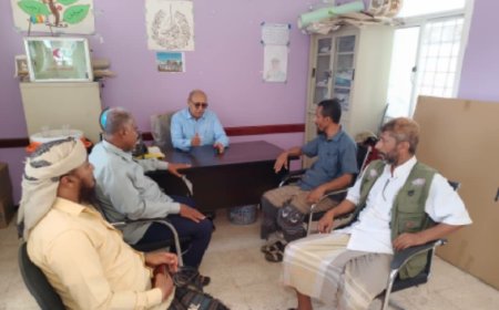 السلطة المحلية والقيادة التربوية بمديرية تُبن بمحافظة لحج في زيارة تفقدية لمدرستي بئر ناصر وياسر عرفات