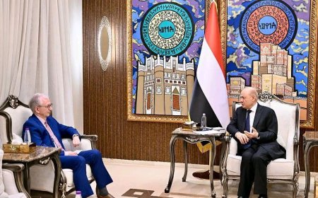 رئيس مجلس القيادة: امن الممرات المائية مرهون بإنهاء سيطرة وكلاء ايران على أجزاء من البر اليمني